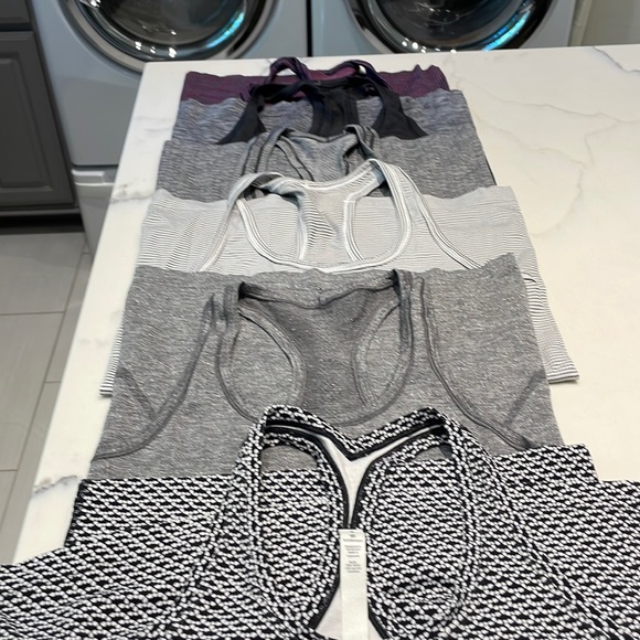 5 lululemon size 6 swifty racer backs plus 1 racer back (not swifty) size 8. - Picture 1 of 6